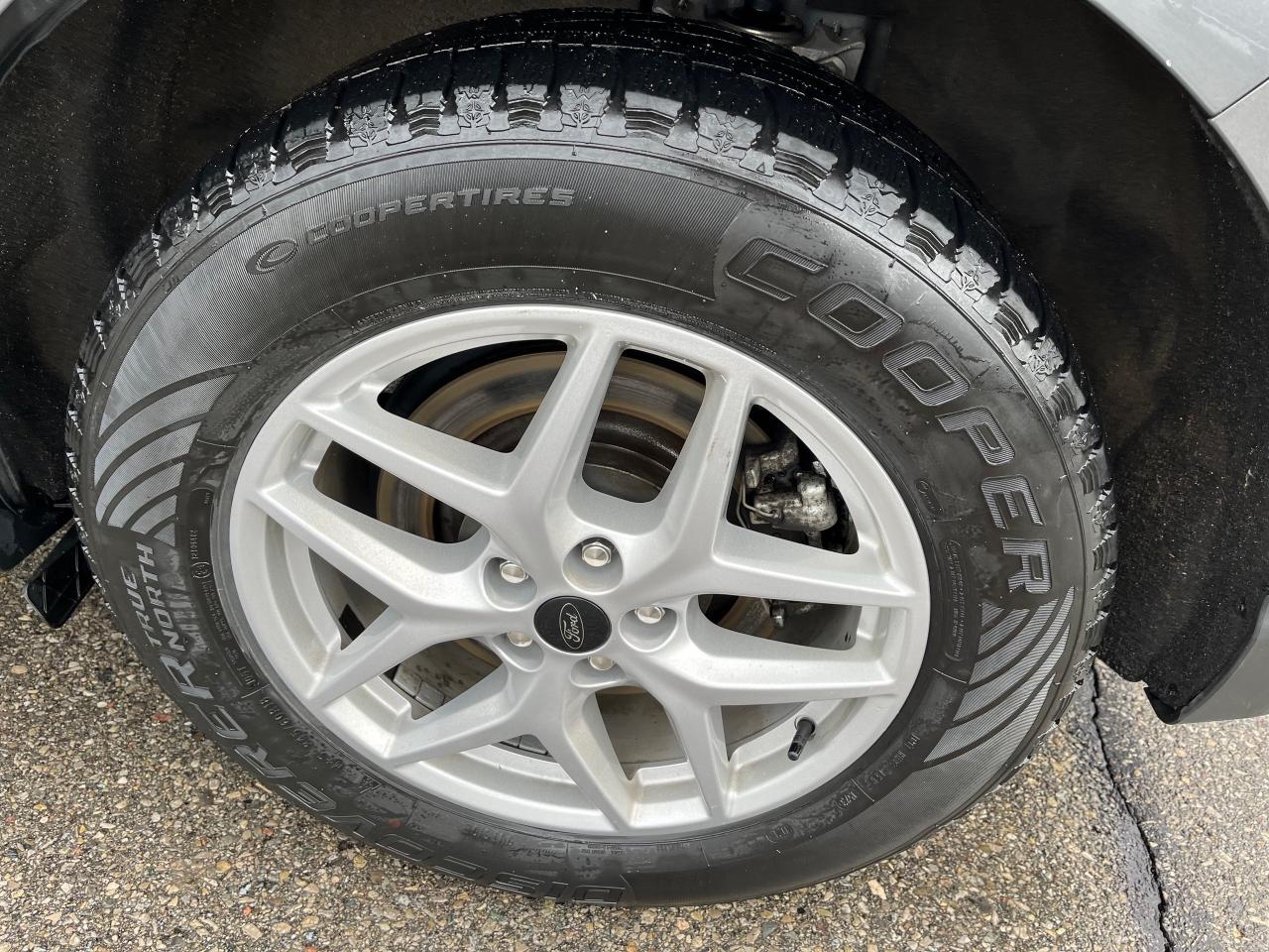 2023 Ford Edge SEL AWD Photo