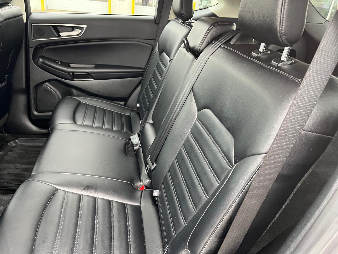 2023 Ford Edge SEL AWD Photo