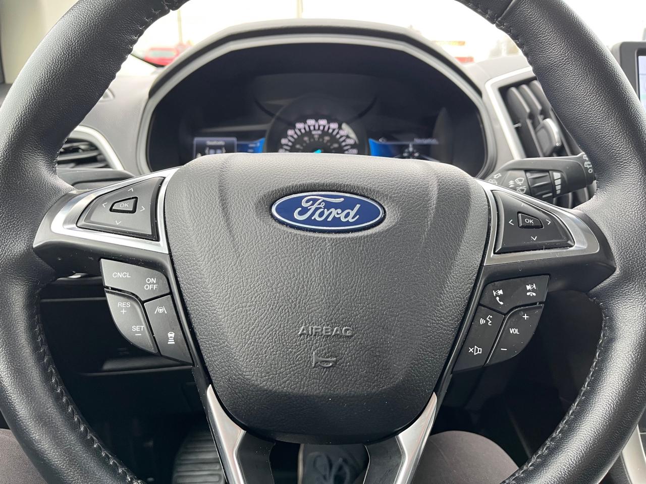 2023 Ford Edge SEL AWD Photo