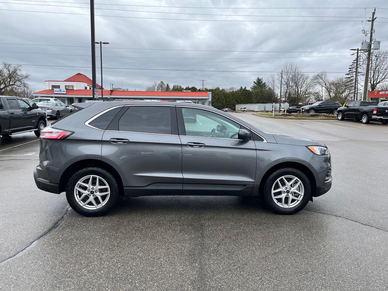 2023 Ford Edge SEL AWD Photo