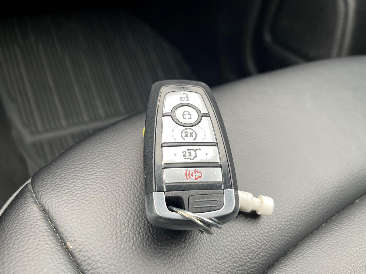 2023 Ford Edge SEL AWD Photo
