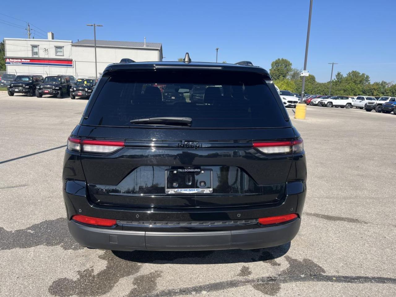 2024 Jeep Grand Cherokee ALTITUDE 4X4 Photo