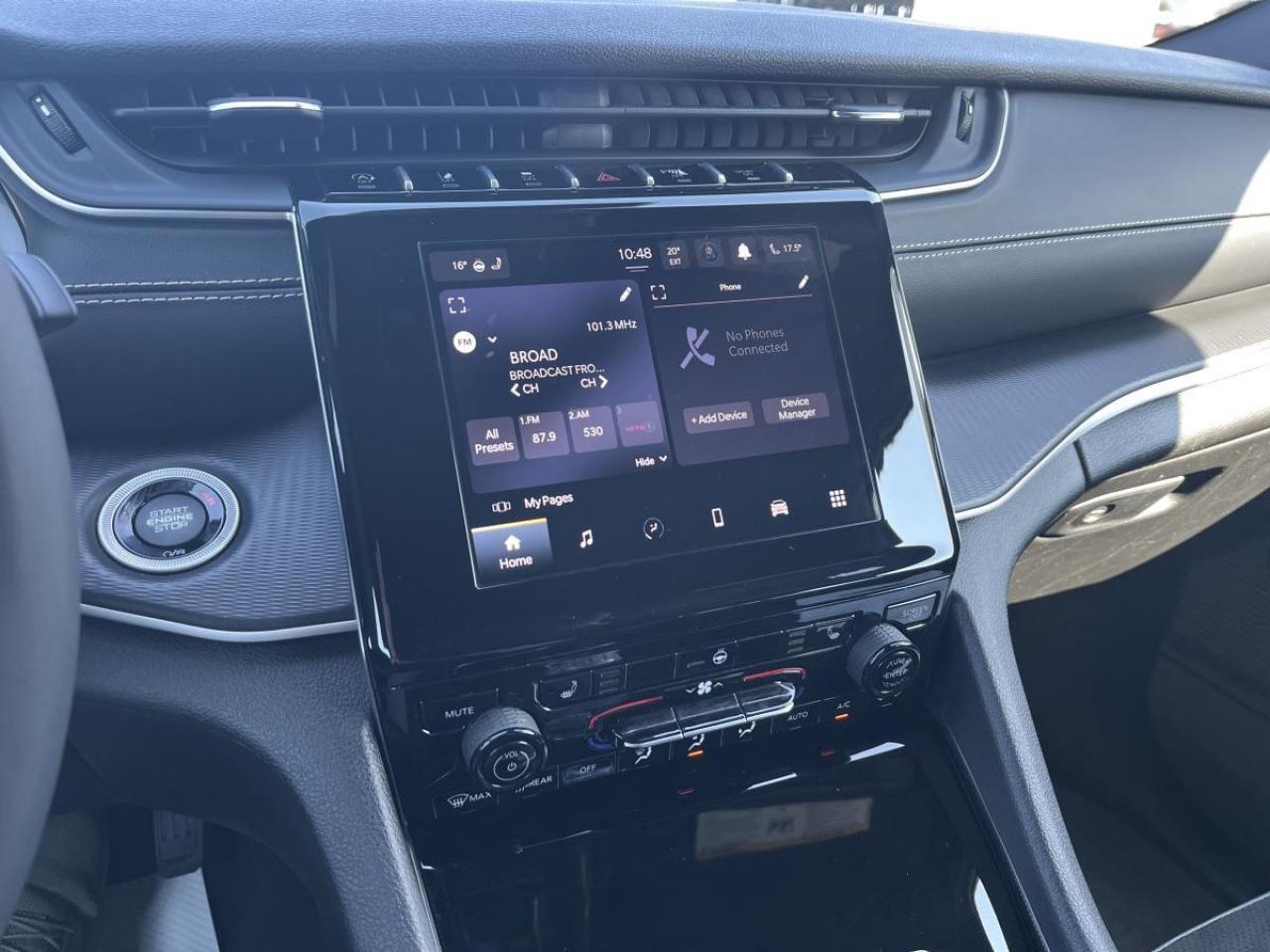 2024 Jeep Grand Cherokee ALTITUDE 4X4 Photo