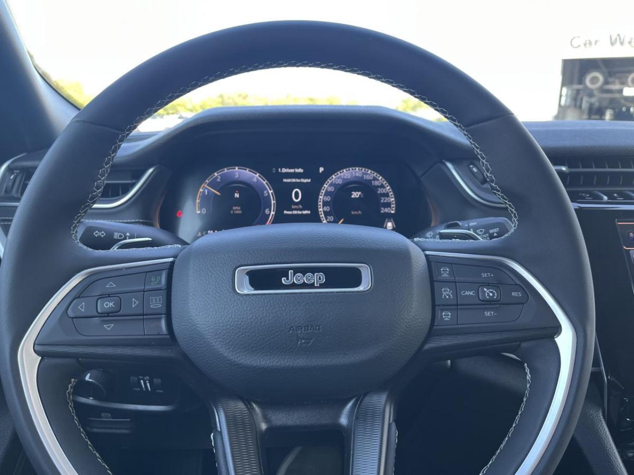 2024 Jeep Grand Cherokee ALTITUDE 4X4 Photo