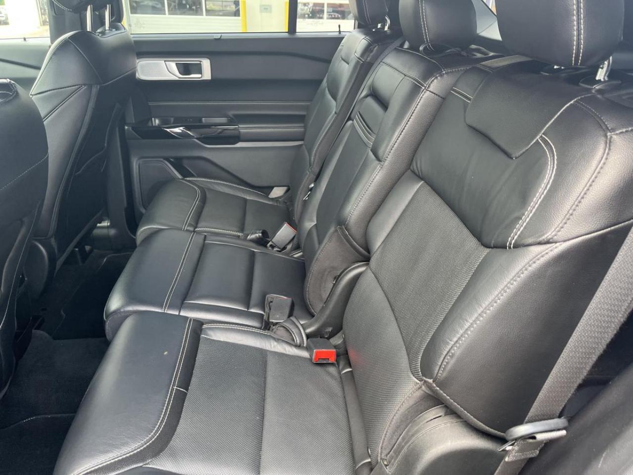 2021 Ford Explorer ST 4WD Photo