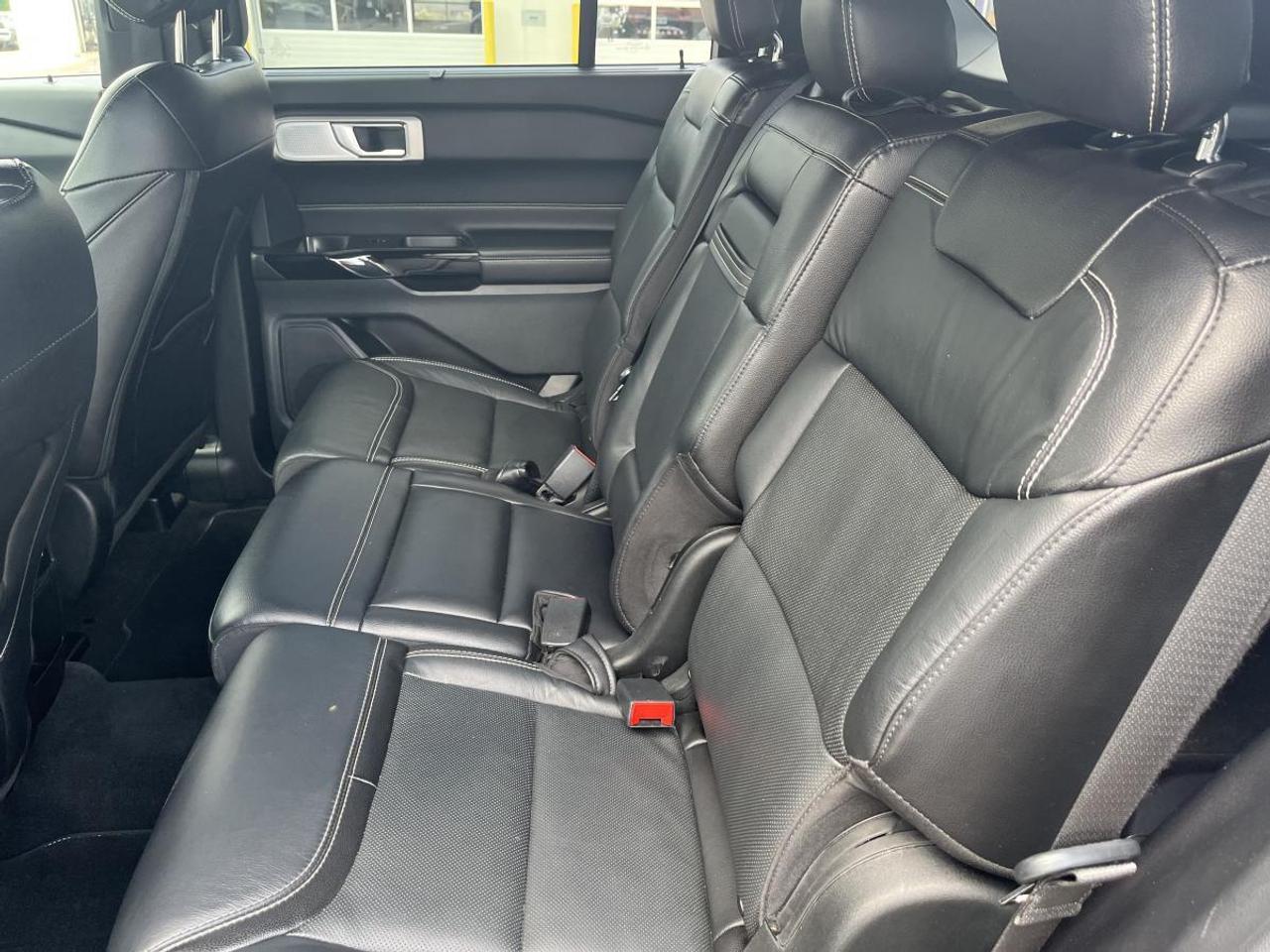 2021 Ford Explorer ST 4WD Photo