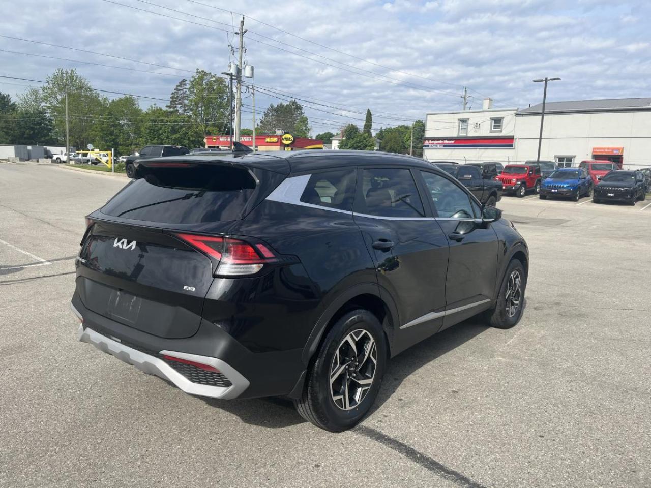 2023 Kia Sportage LX AWD Photo4