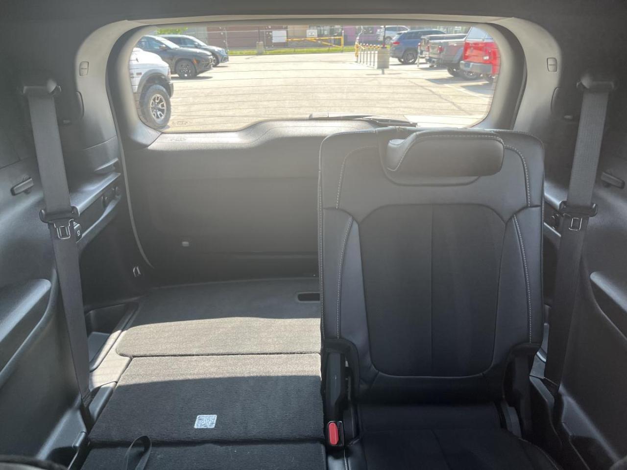 2024 Jeep Grand Cherokee L ALTITUDE 4X4 Photo