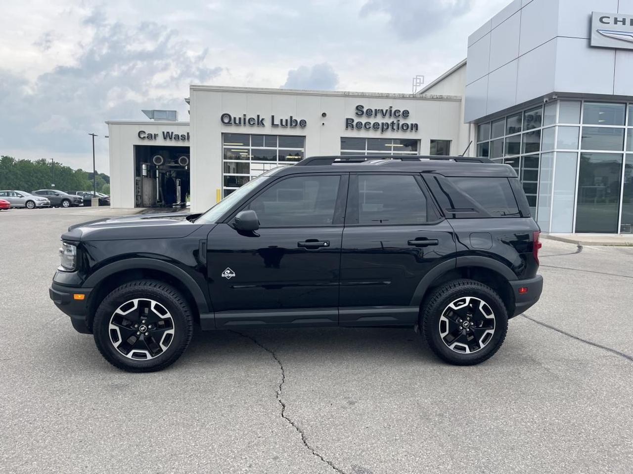 2021 Ford Bronco Sport Outer Banks 4x4 @ 3.99% for 60 mo Photo2