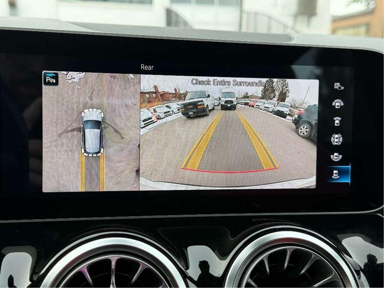 2021 Mercedes-Benz GLA AMG GLA45 4MATIC AWD Pristine Loaded Certified Photo