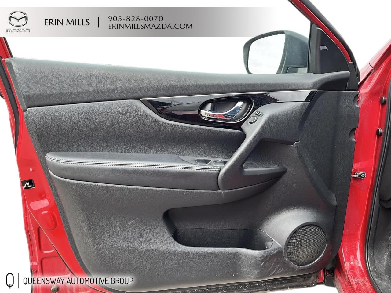 2017 Nissan Qashqai SL Photo