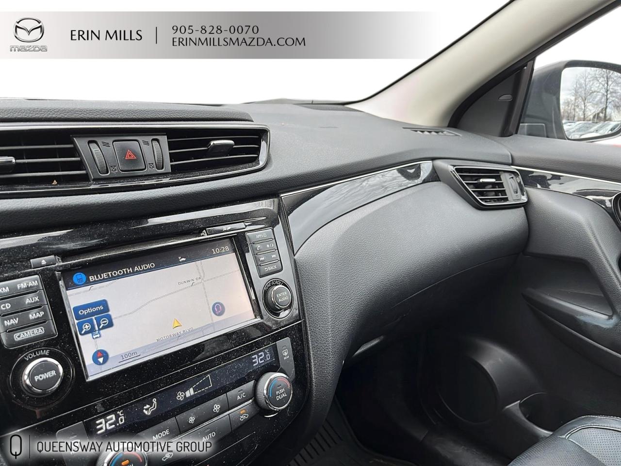 2017 Nissan Qashqai SL Photo