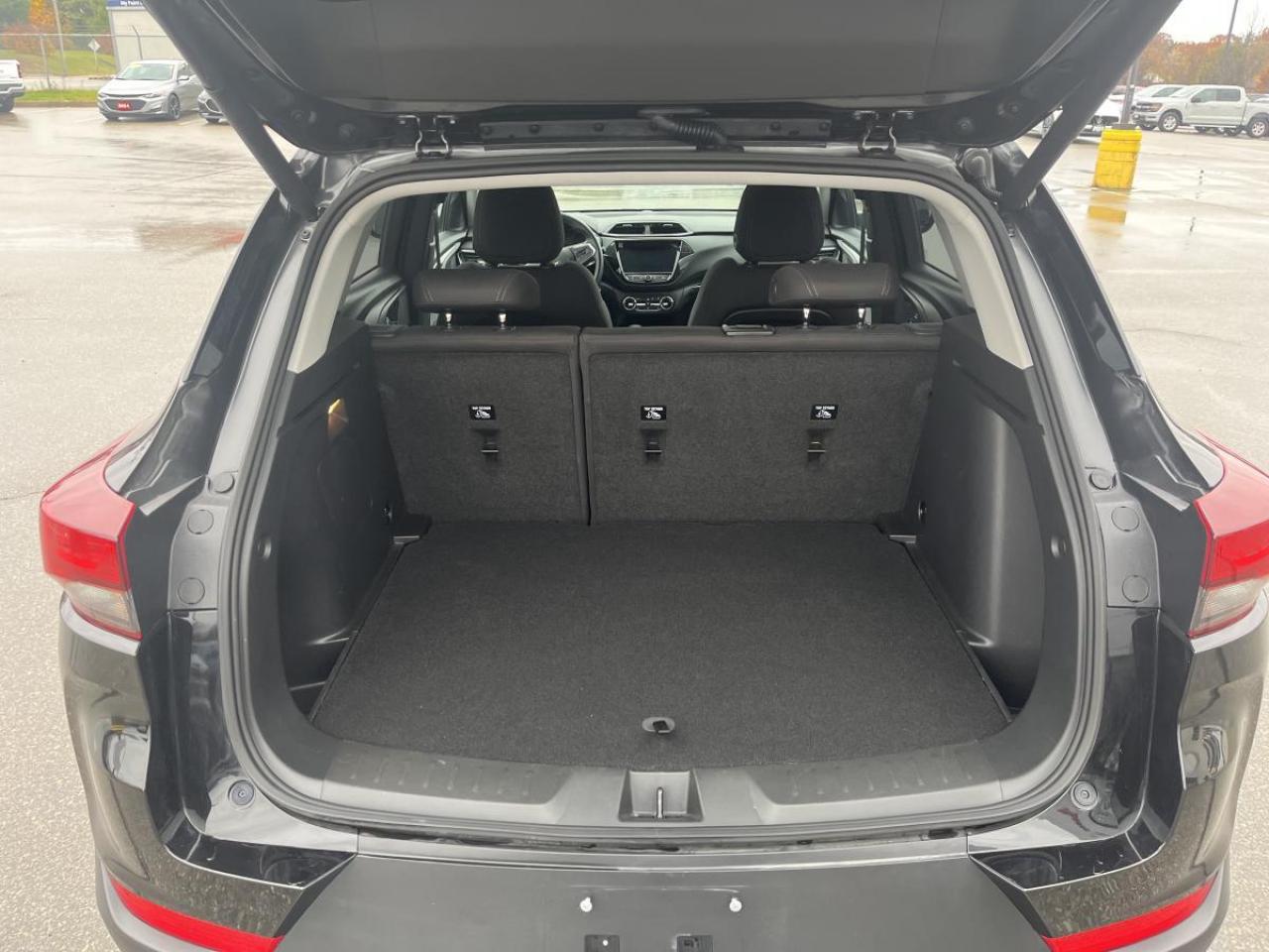 2023 Chevrolet TrailBlazer AWD 4dr LT Photo