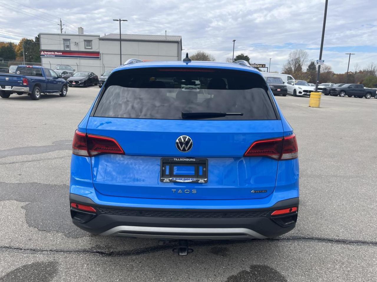 2023 Volkswagen Taos Highline 4MOTION *Ltd Avail* Photo4