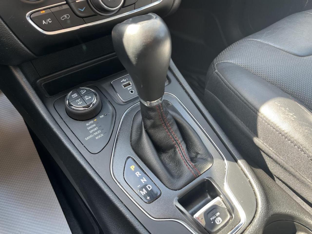 2020 Jeep Cherokee TRAILHAWK ELITE 4X4 Photo