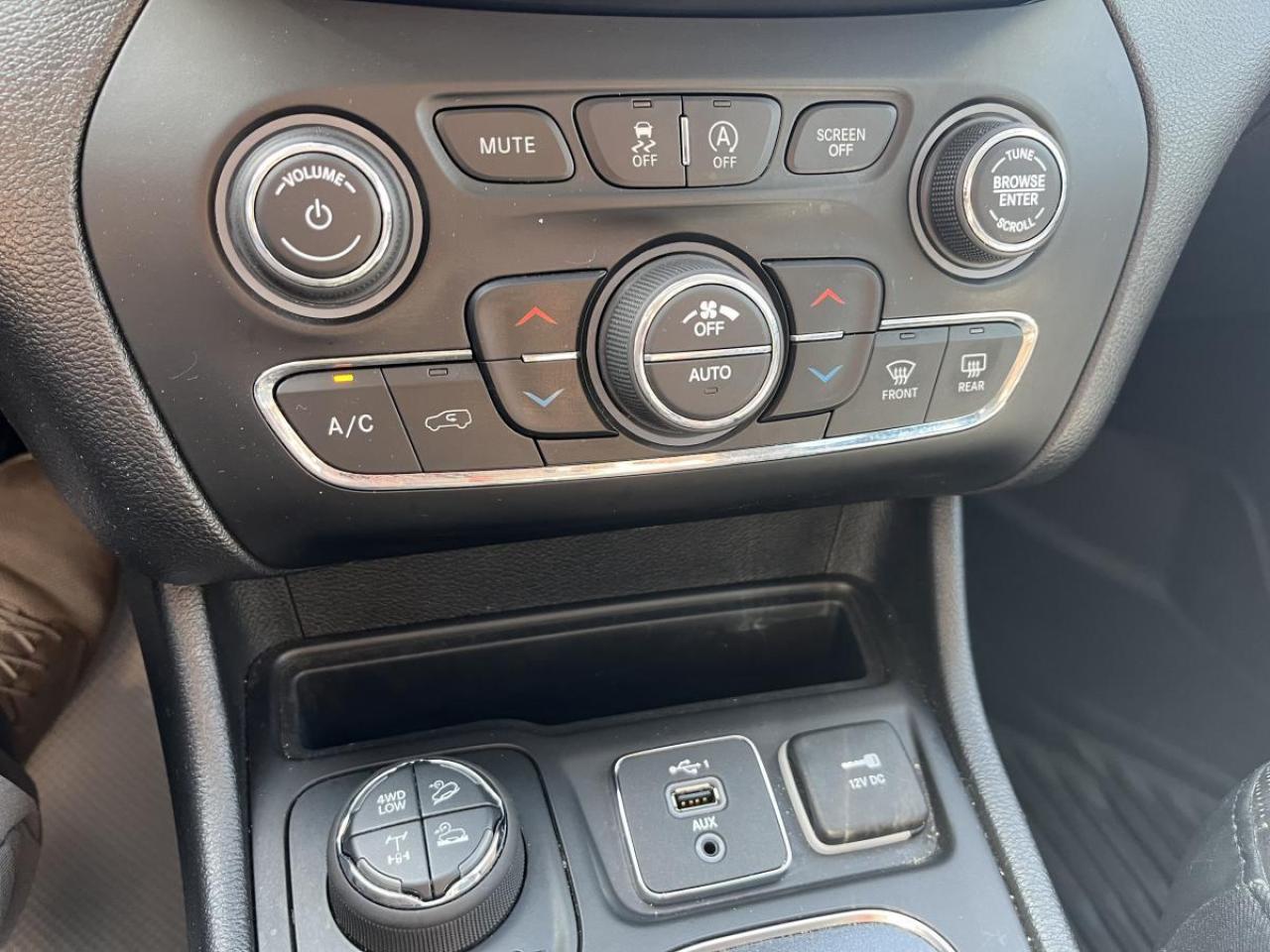 2020 Jeep Cherokee TRAILHAWK ELITE 4X4 Photo