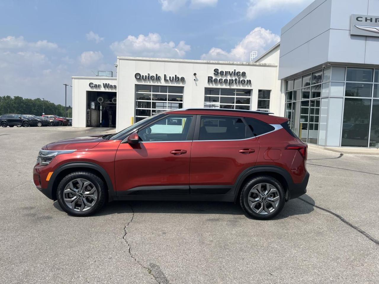 2024 Kia Seltos EX AWD Photo2