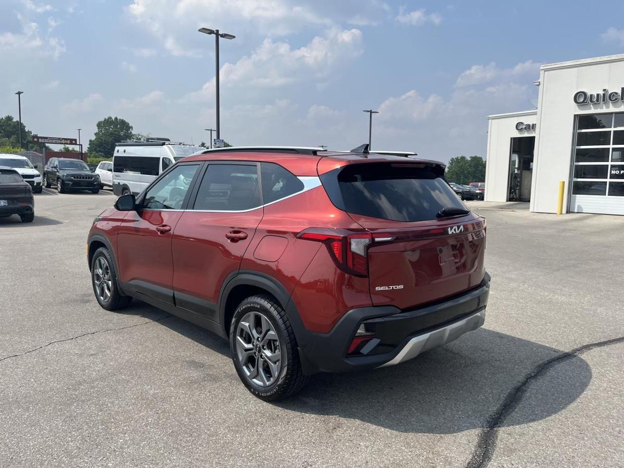 2024 Kia Seltos EX AWD @ 3.99% for 60 mo Photo3