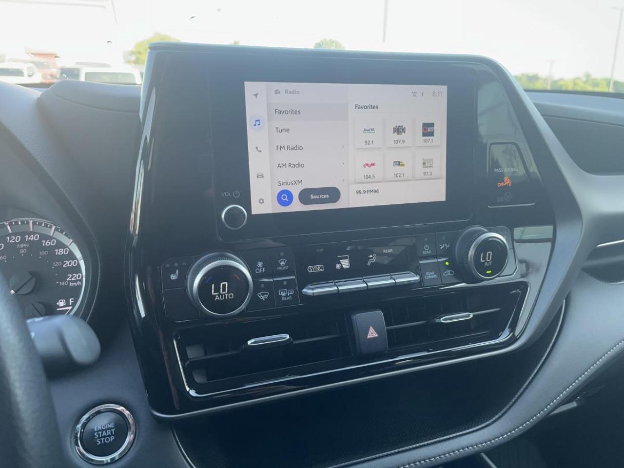 2023 Toyota Highlander LE AWD Photo