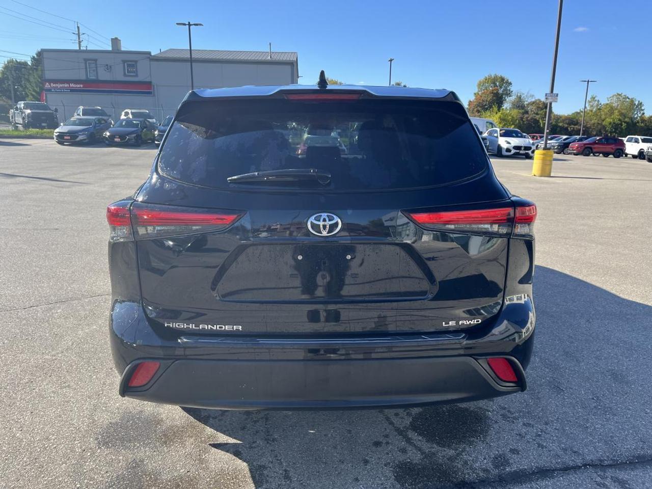 2023 Toyota Highlander LE AWD @ 3.99% for 60 mo Photo