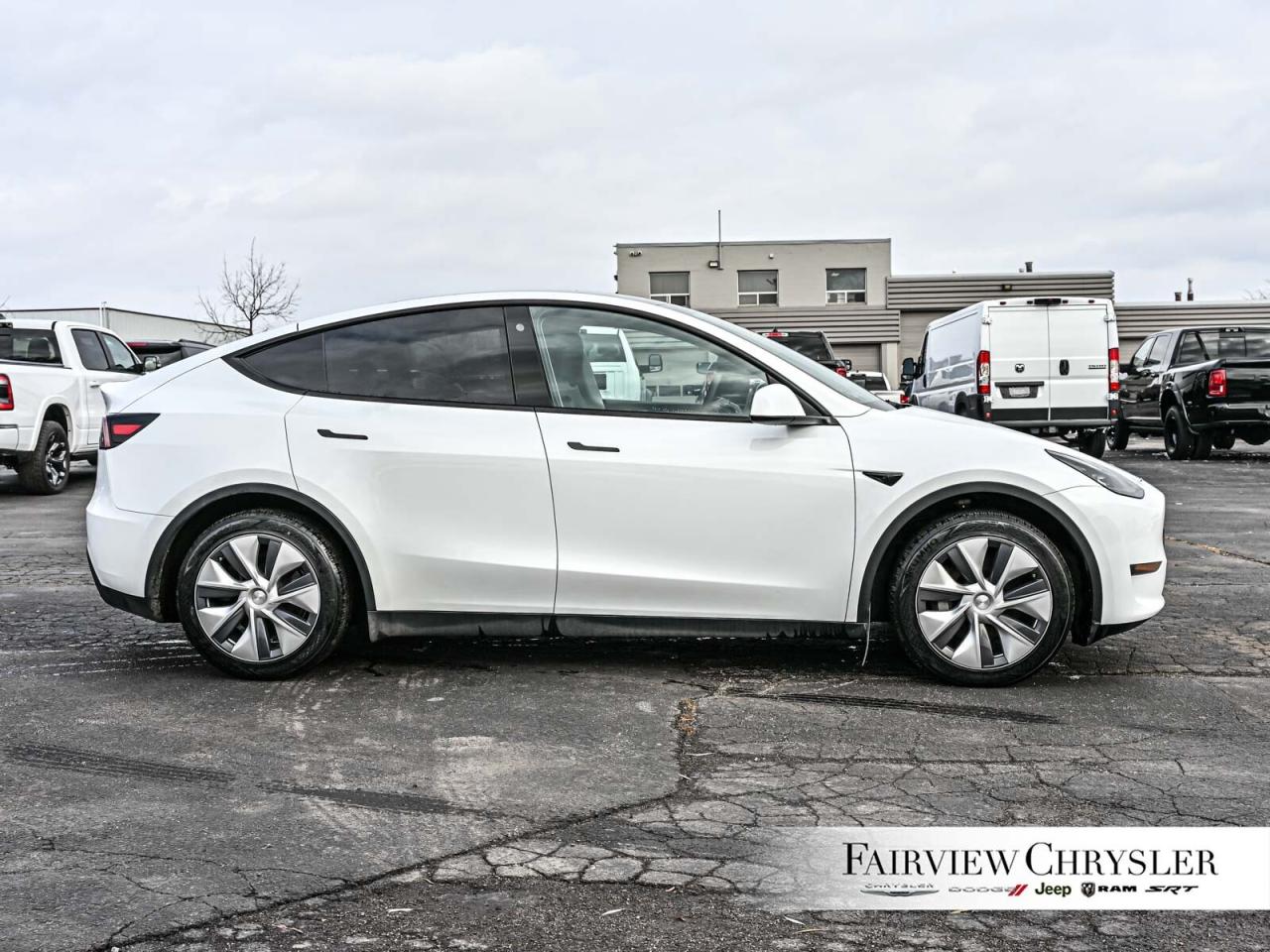 2023 Tesla Model Y STANDARD RANGE   CLEAN CARFAX   TOUCH SCREEN   SPO Photo