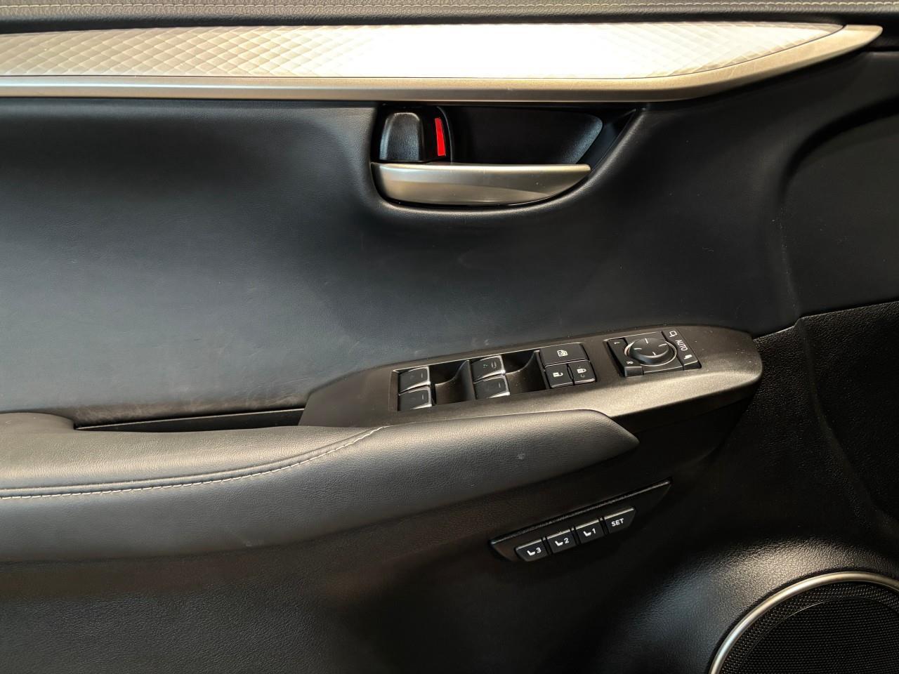 2021 Lexus NX 300  Photo