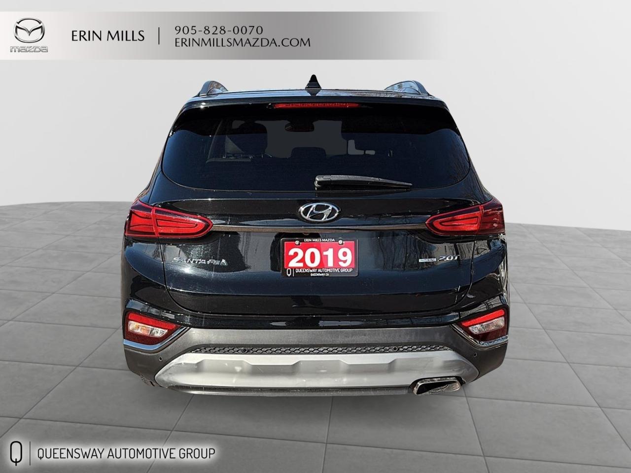 2019 Hyundai Santa Fe Luxury Photo2