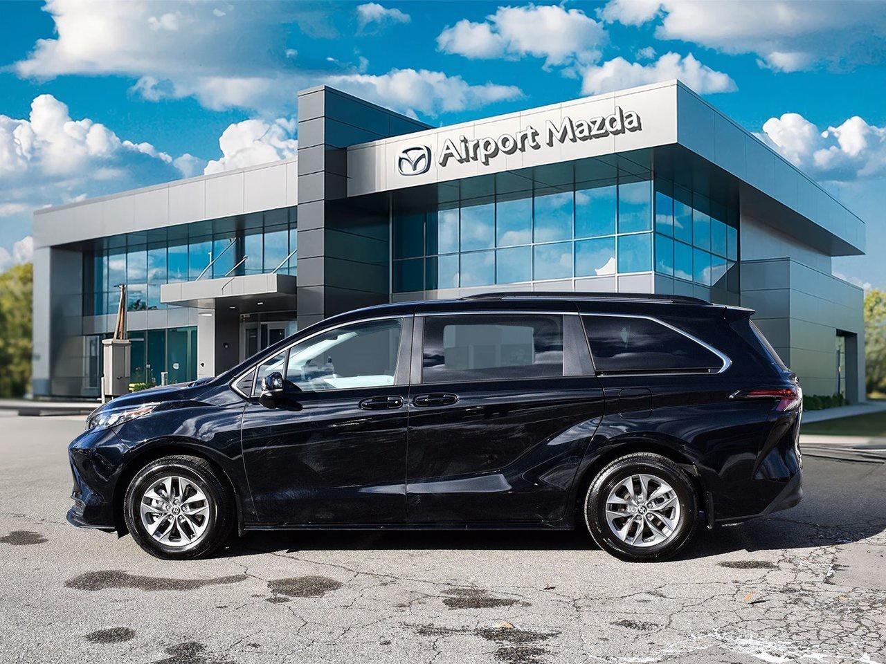 2025 Toyota Sienna LE Finance Discount $1500 Applied Photo