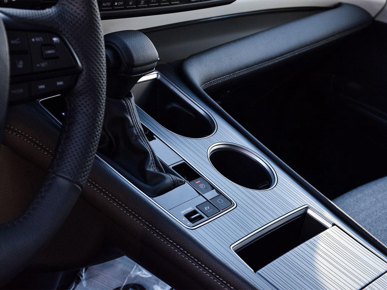 2025 Toyota Sienna LE Finance Discount $1500 Applied Photo