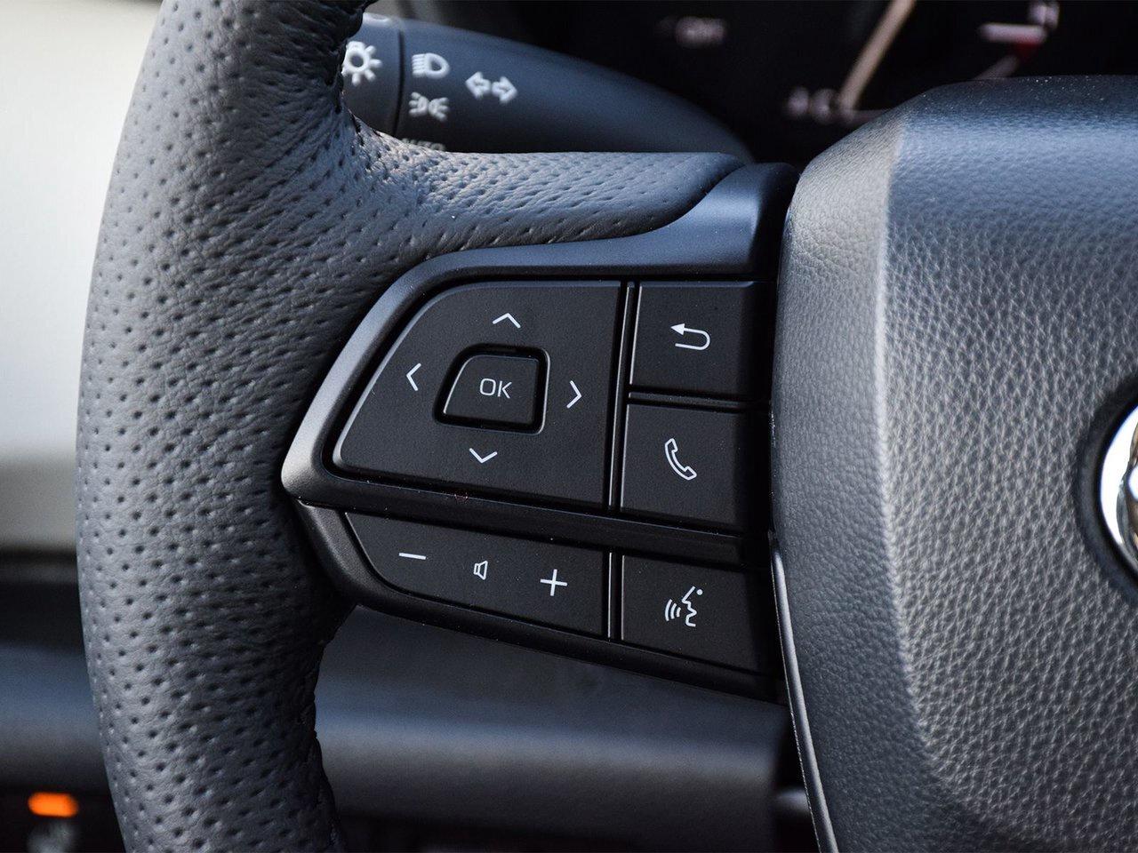 2025 Toyota Sienna LE Finance Discount $1500 Applied Photo