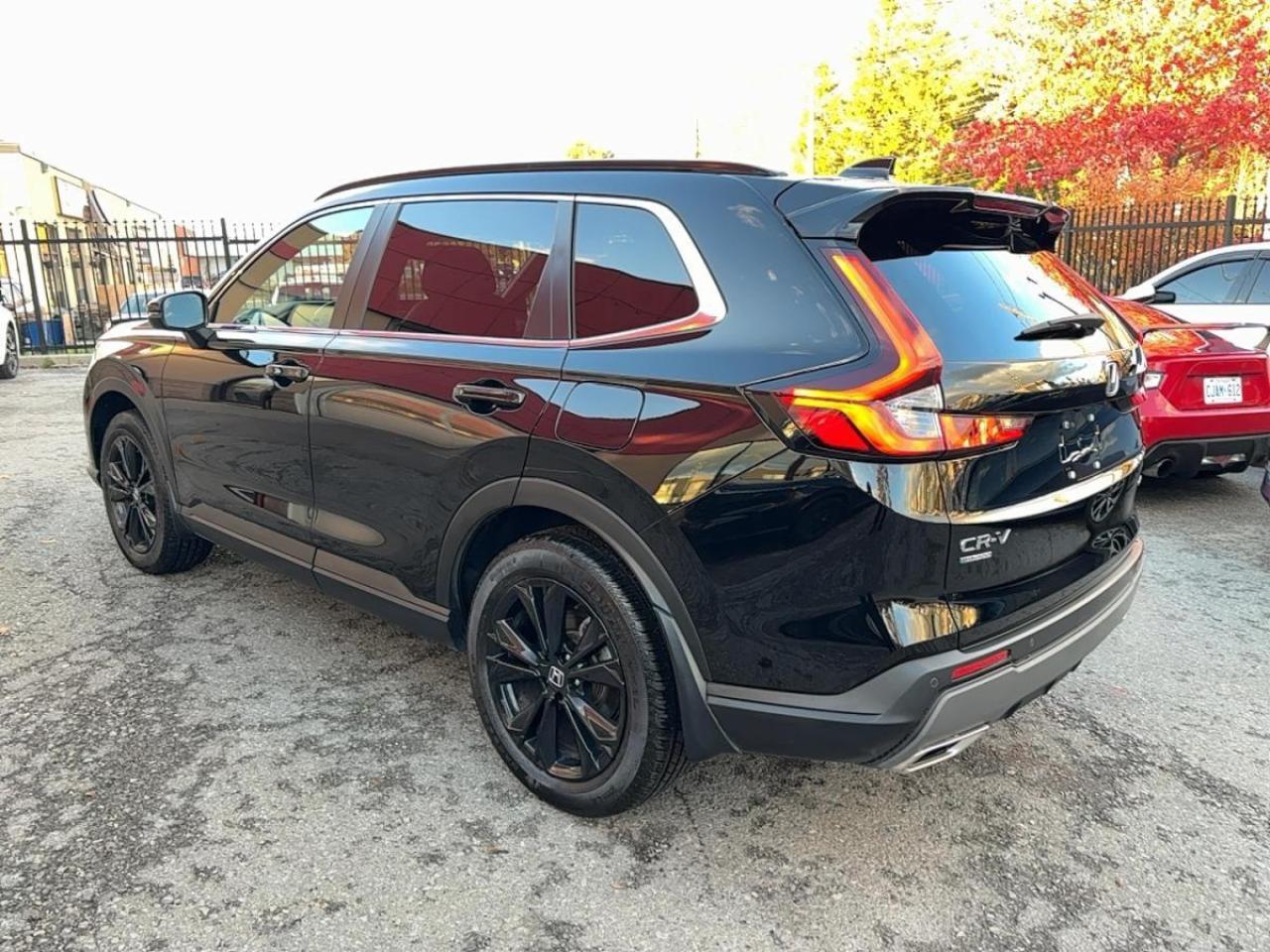 2024 Honda CR-V Hybrid Touring Honda Certified 7YR/160K Warranty Photo