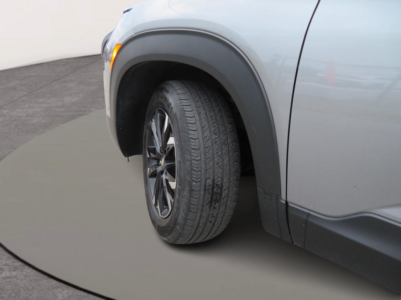 2023 Chevrolet TrailBlazer AWD 4dr LT Photo