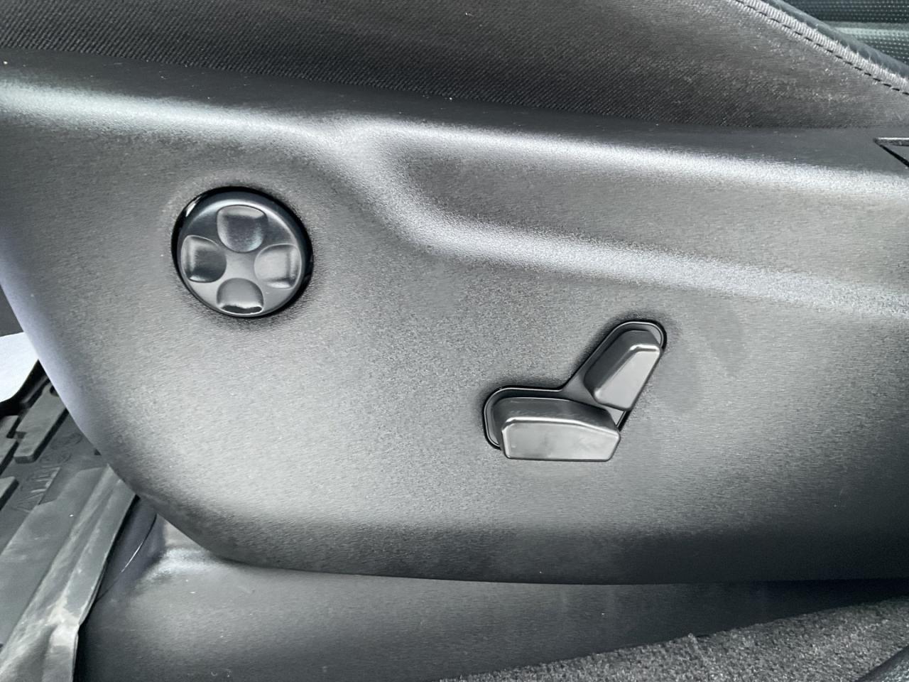 2021 Jeep Grand Cherokee Limited X 4WD - LTHR! NAV! BACK-UP CAM! BSM! REMOT Photo