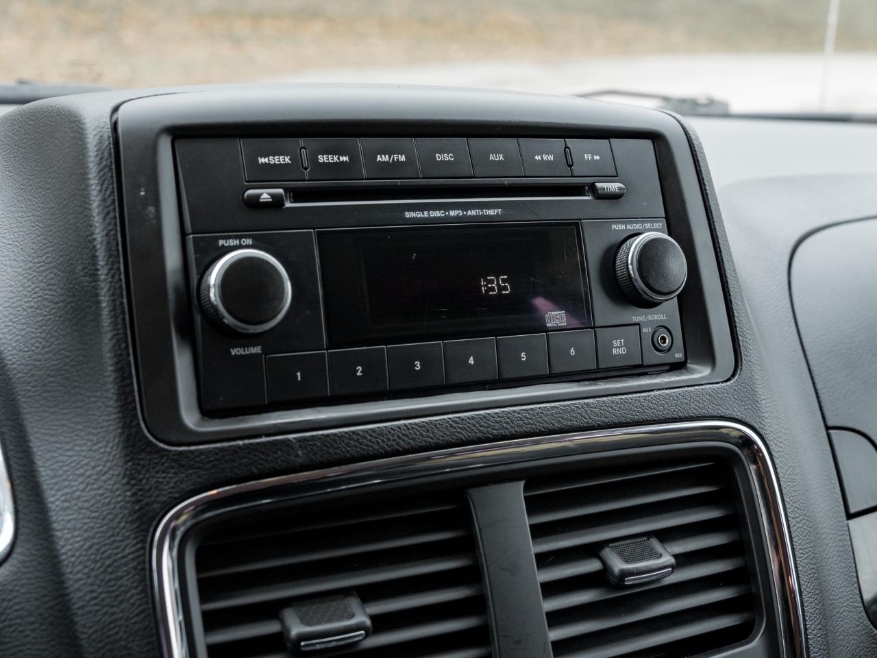 2014 Dodge Grand Caravan 4dr Wgn SE   ONE OWNER   SAFETY CERTIFIED \ LOW KM Photo