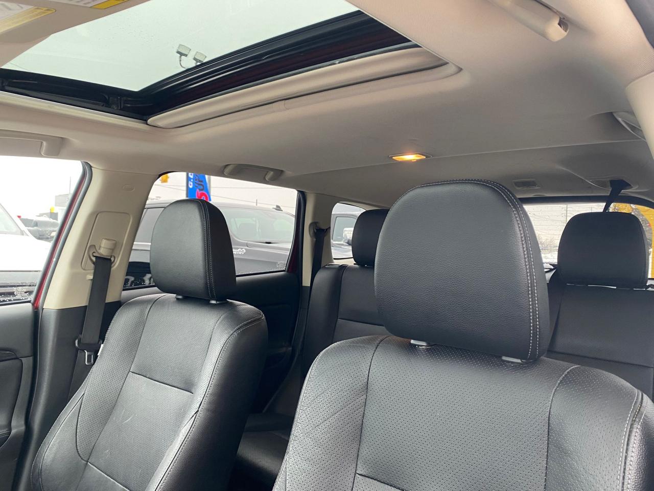 2016 Mitsubishi Outlander GT AWC ~Heated Leather ~Sunroof ~Bluetooth ~Alloys Photo