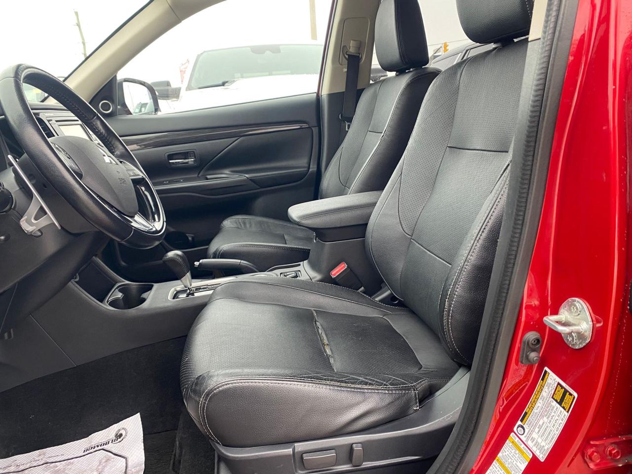 2016 Mitsubishi Outlander GT AWC ~Heated Leather ~Sunroof ~Bluetooth ~Alloys Photo