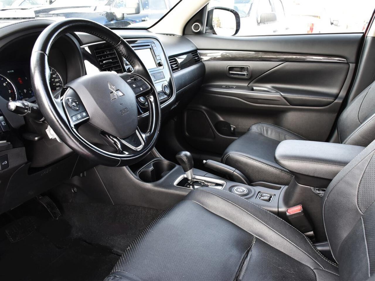 2016 Mitsubishi Outlander GT AWC ~Heated Leather ~Sunroof ~Bluetooth ~Alloys Photo