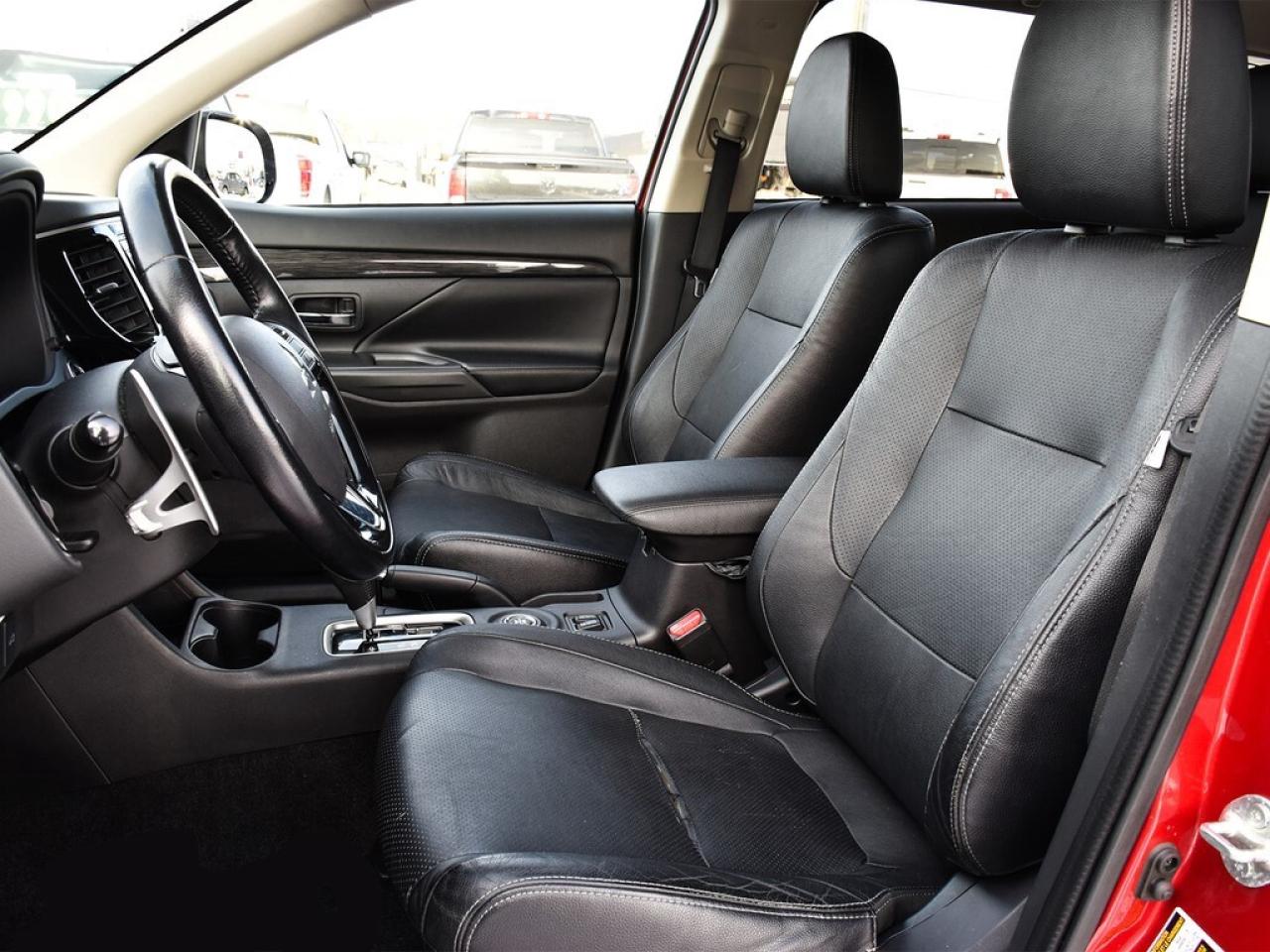 2016 Mitsubishi Outlander GT AWC ~Heated Leather ~Sunroof ~Bluetooth ~Alloys Photo