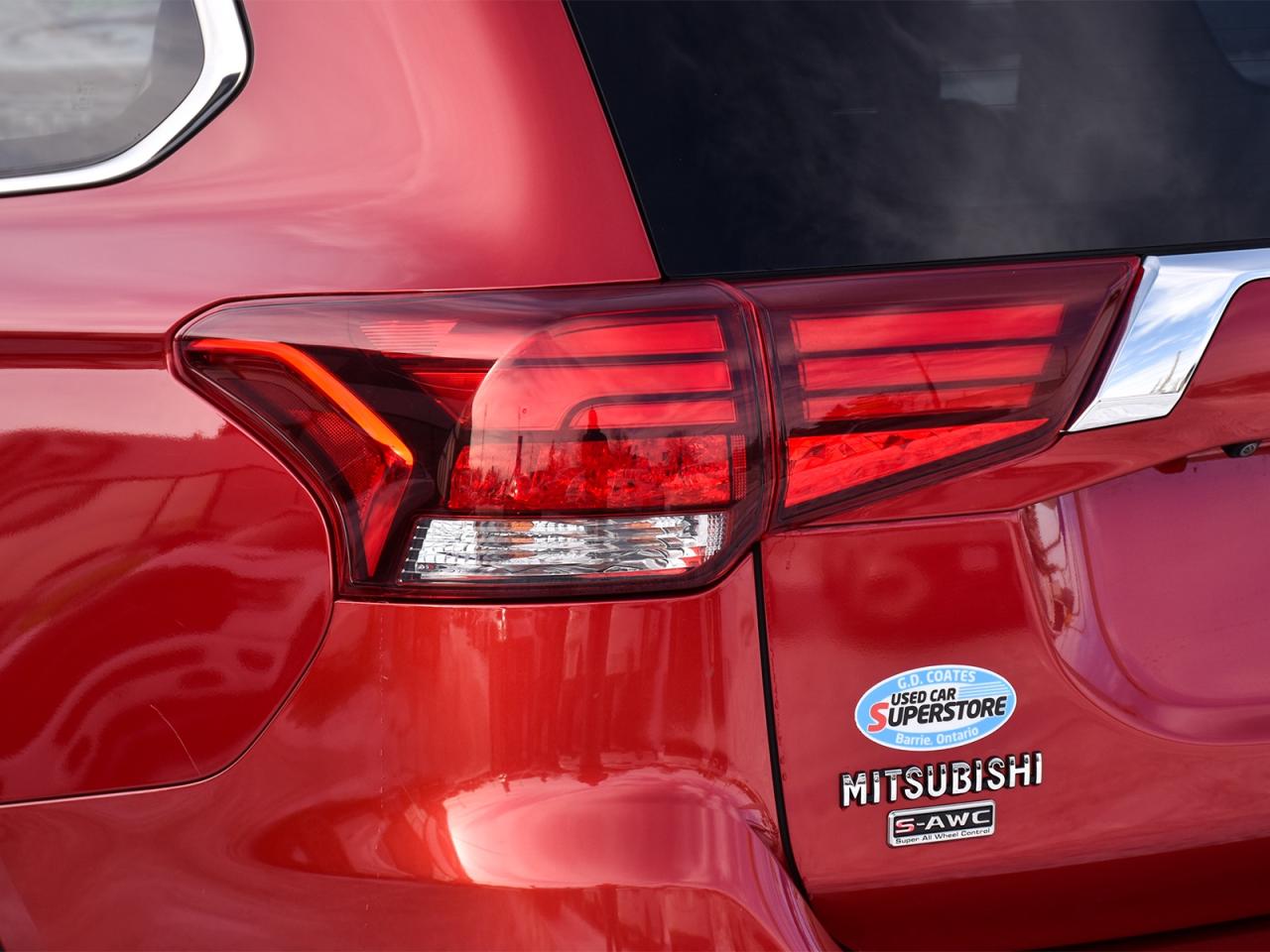 2016 Mitsubishi Outlander GT AWC ~Heated Leather ~Sunroof ~Bluetooth ~Alloys Photo