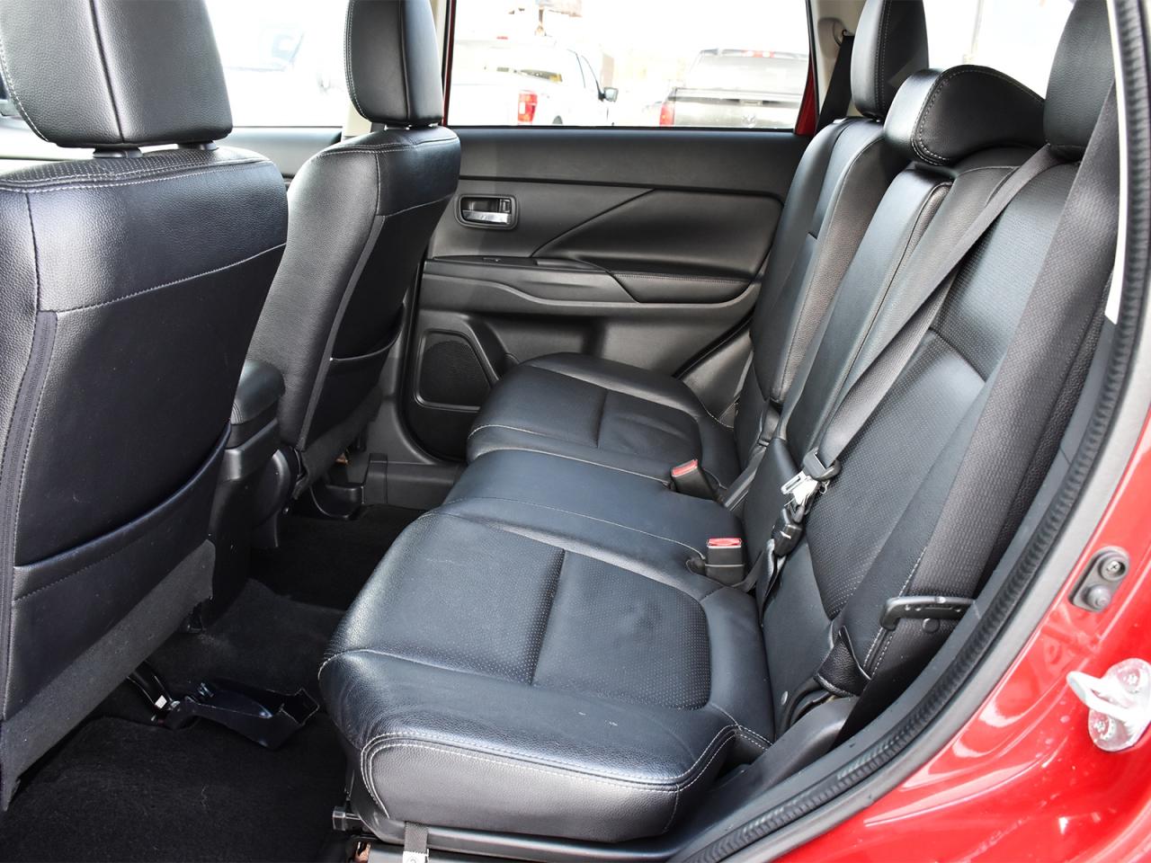 2016 Mitsubishi Outlander GT AWC ~Heated Leather ~Sunroof ~Bluetooth ~Alloys Photo