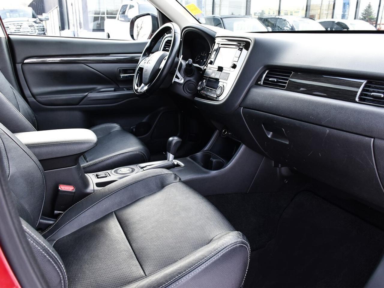 2016 Mitsubishi Outlander GT AWC ~Heated Leather ~Sunroof ~Bluetooth ~Alloys Photo