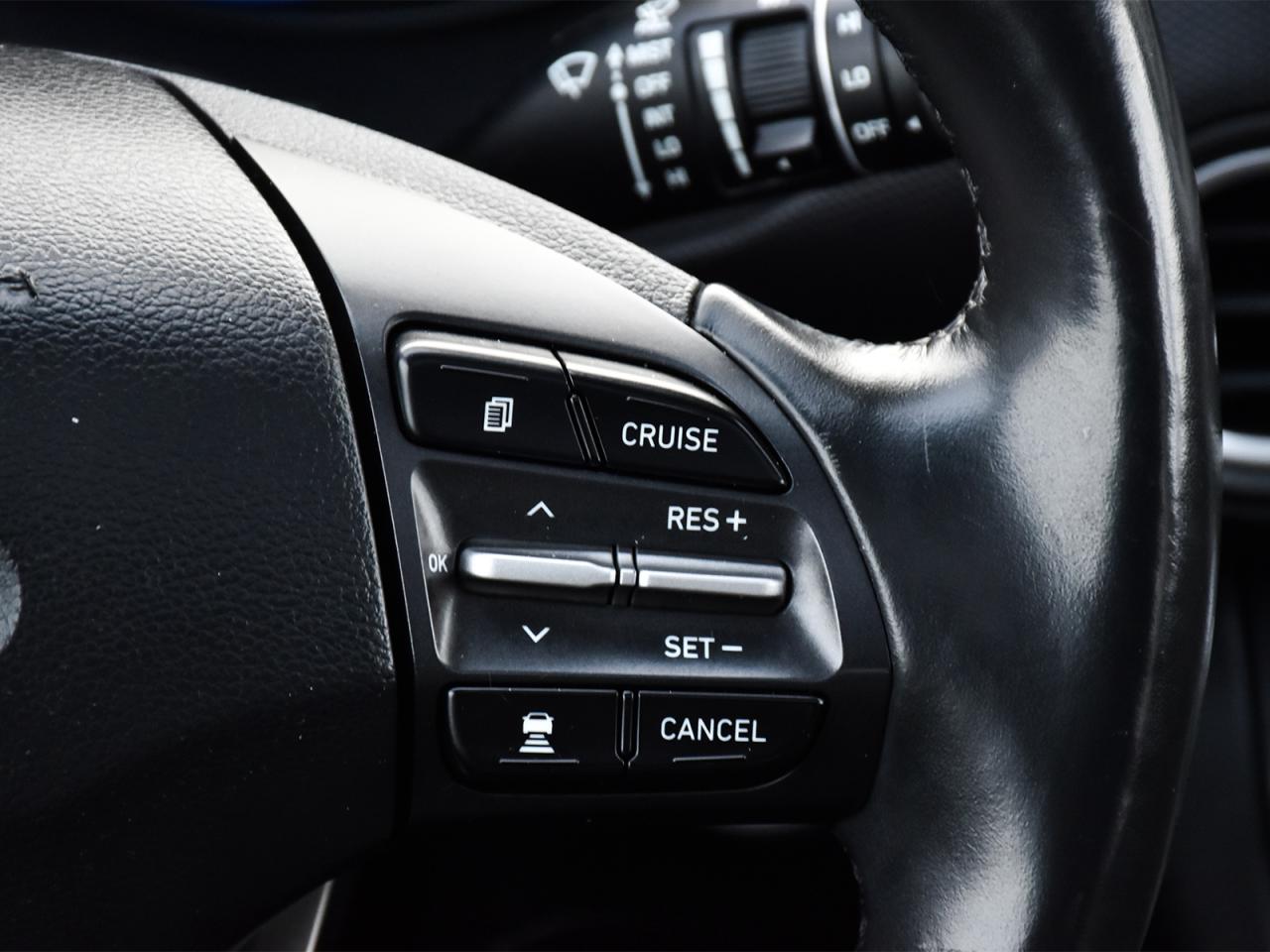 2020 Hyundai KONA Luxury AWD ~Heated Leather ~Bluetooth ~Sunroof~Cam Photo