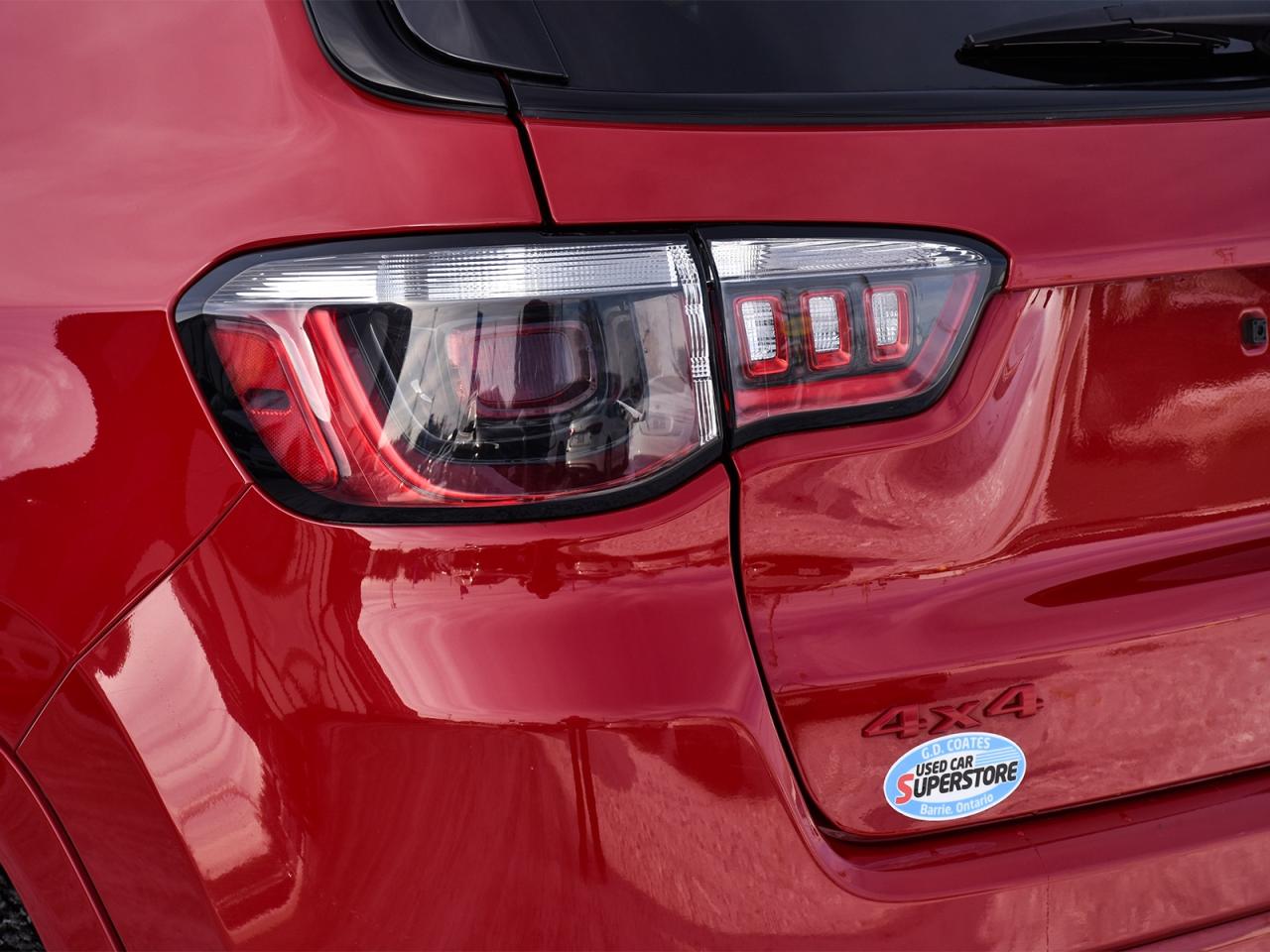 2022 Jeep Compass (RED) Edition 4x4 ~Heated Leather ~Cam ~Pano Roof Photo