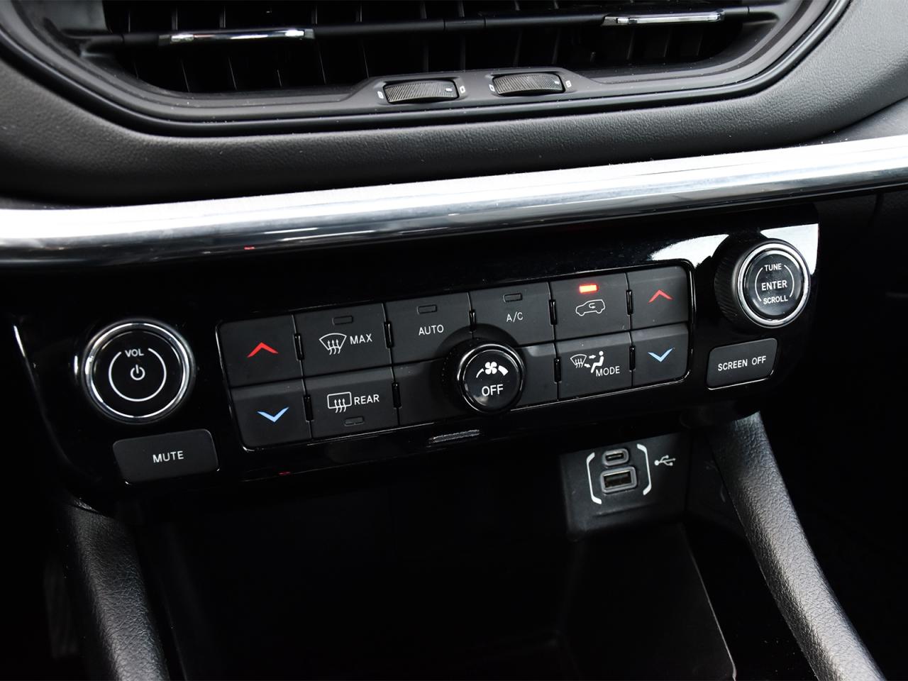 2022 Jeep Compass (RED) Edition 4x4 ~Heated Leather ~Cam ~Pano Roof Photo