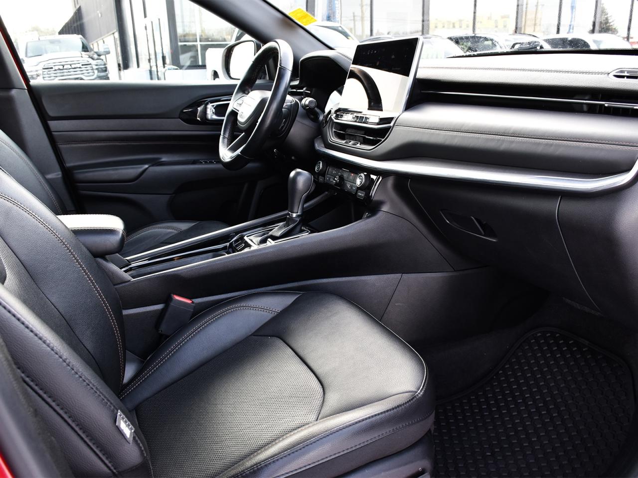 2022 Jeep Compass (RED) Edition 4x4 ~Heated Leather ~Cam ~Pano Roof Photo