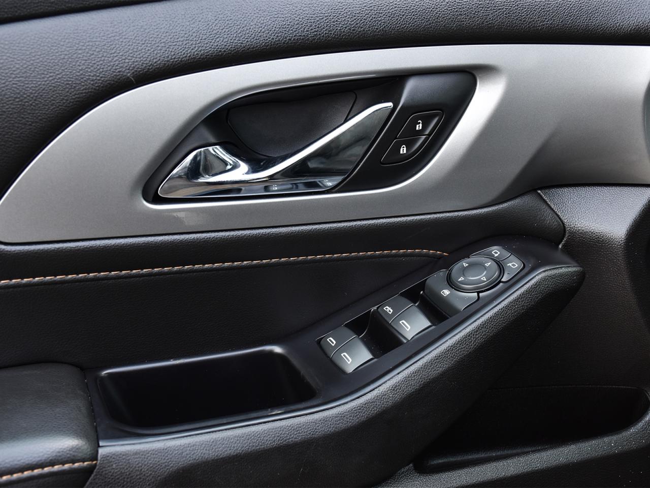 2019 Chevrolet Traverse LT AWD ~Heated Seats ~Camera ~Bluetooth ~Alloys Photo