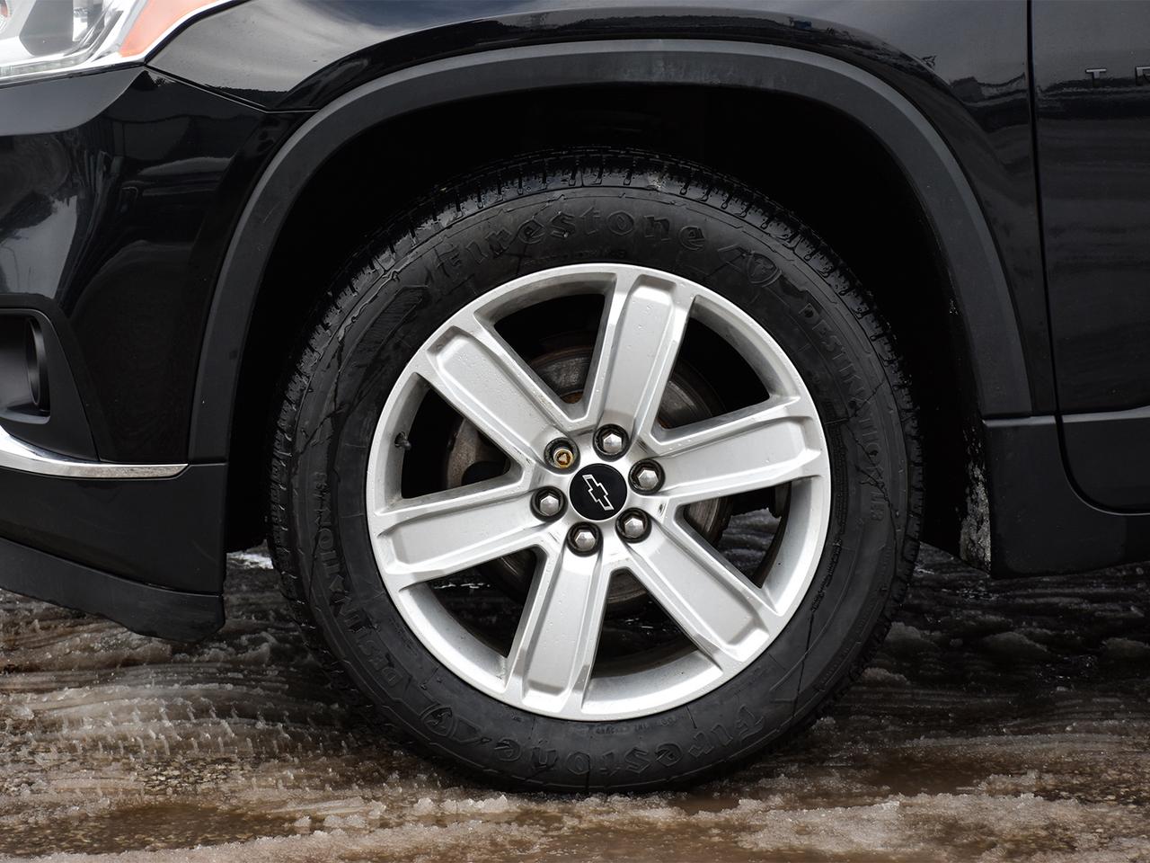 2019 Chevrolet Traverse LT AWD ~Heated Seats ~Camera ~Bluetooth ~Alloys Photo