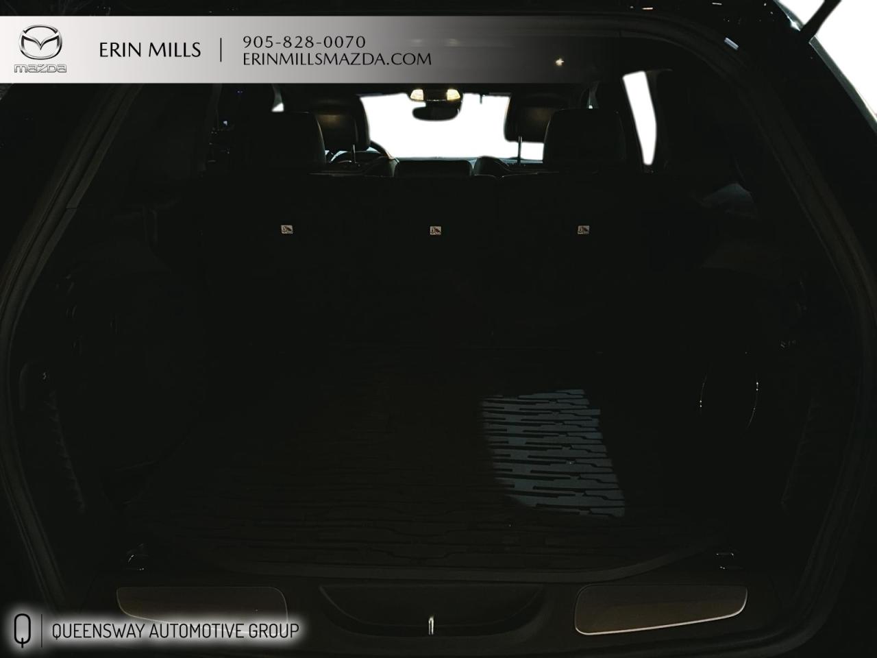 2017 Jeep Grand Cherokee Overland Photo