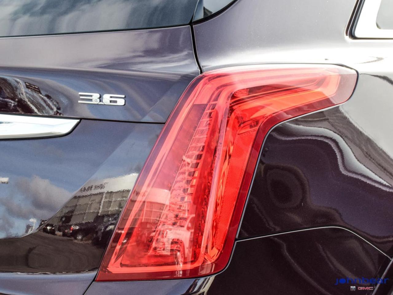 2017 Cadillac XT5 Luxury AWD Photo