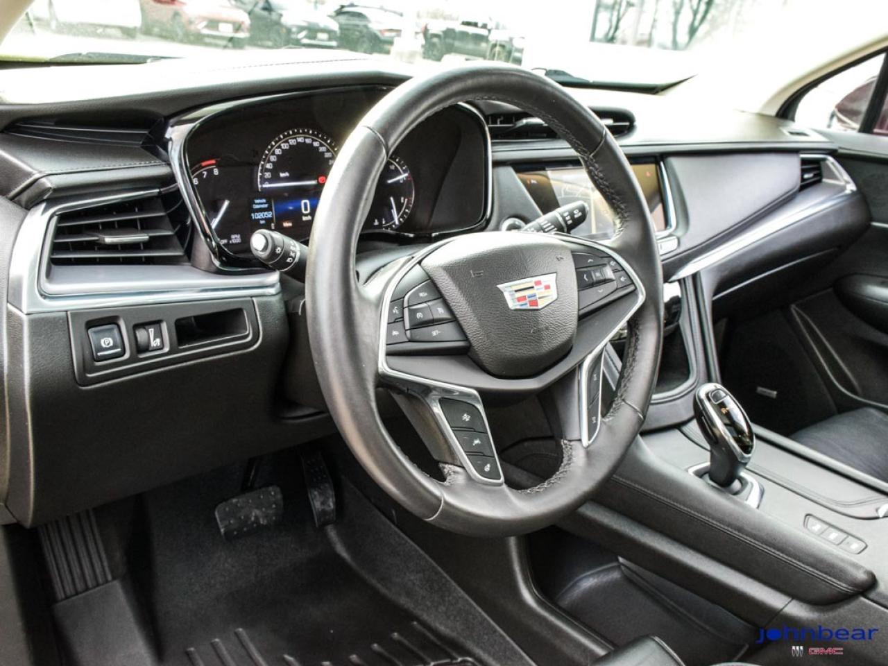 2017 Cadillac XT5 Luxury AWD Photo